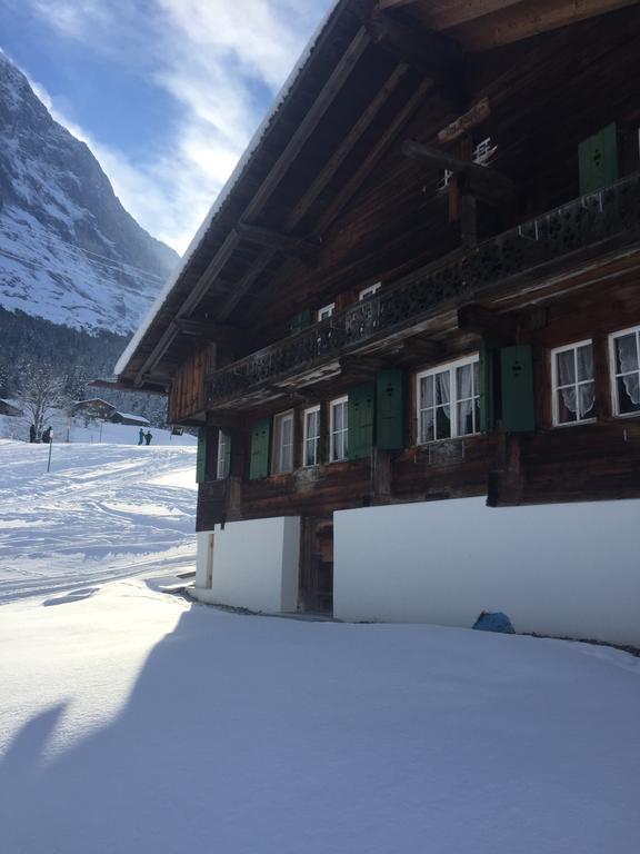 Ferienwohnung Im Gruenen Grindelwald Szoba fotó