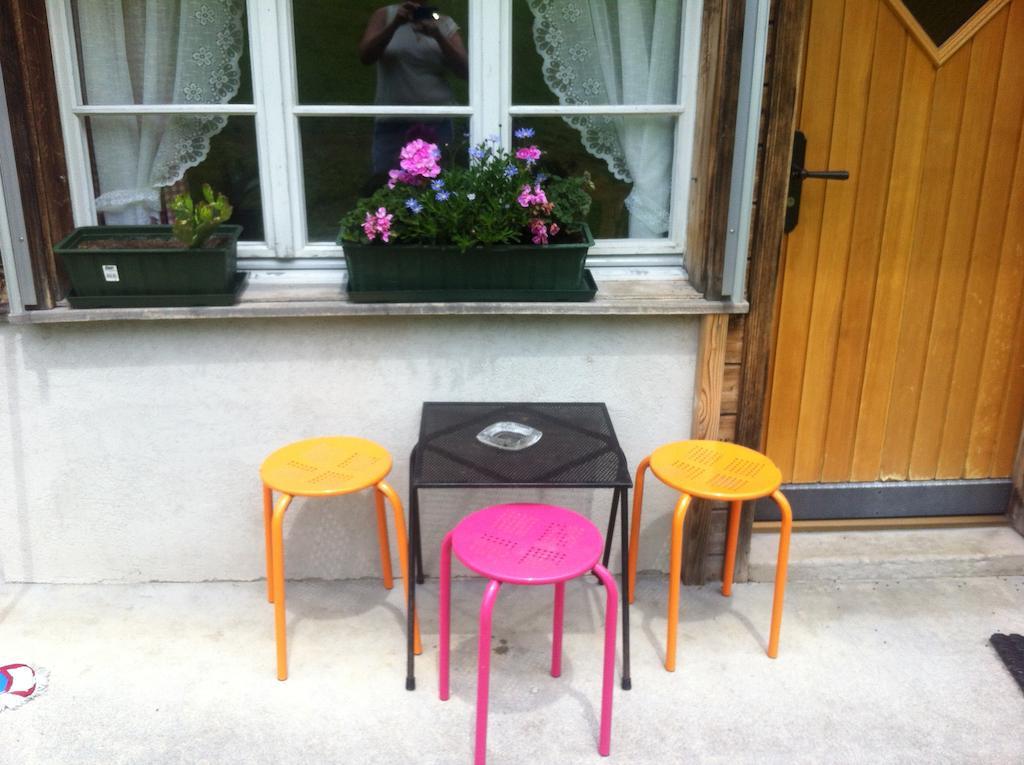 Ferienwohnung Im Gruenen Grindelwald Szoba fotó